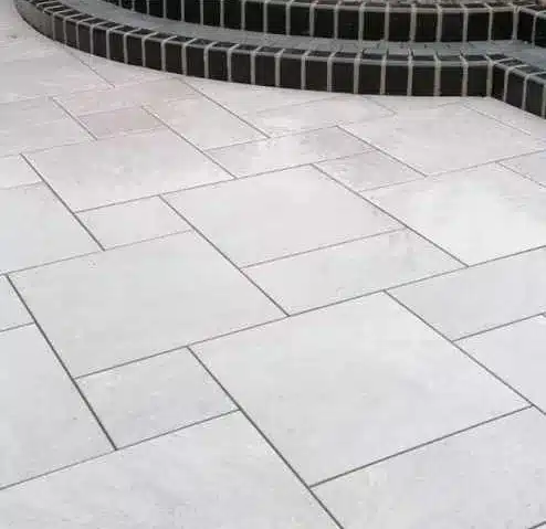 Quartz Grey Outdoor Porcelain Paving Tiles Mixed Sizes