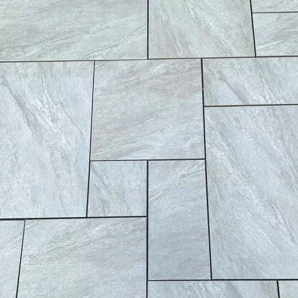 County Light Grey Outdoor Porcelain Paving Tiles Mixed Sizes