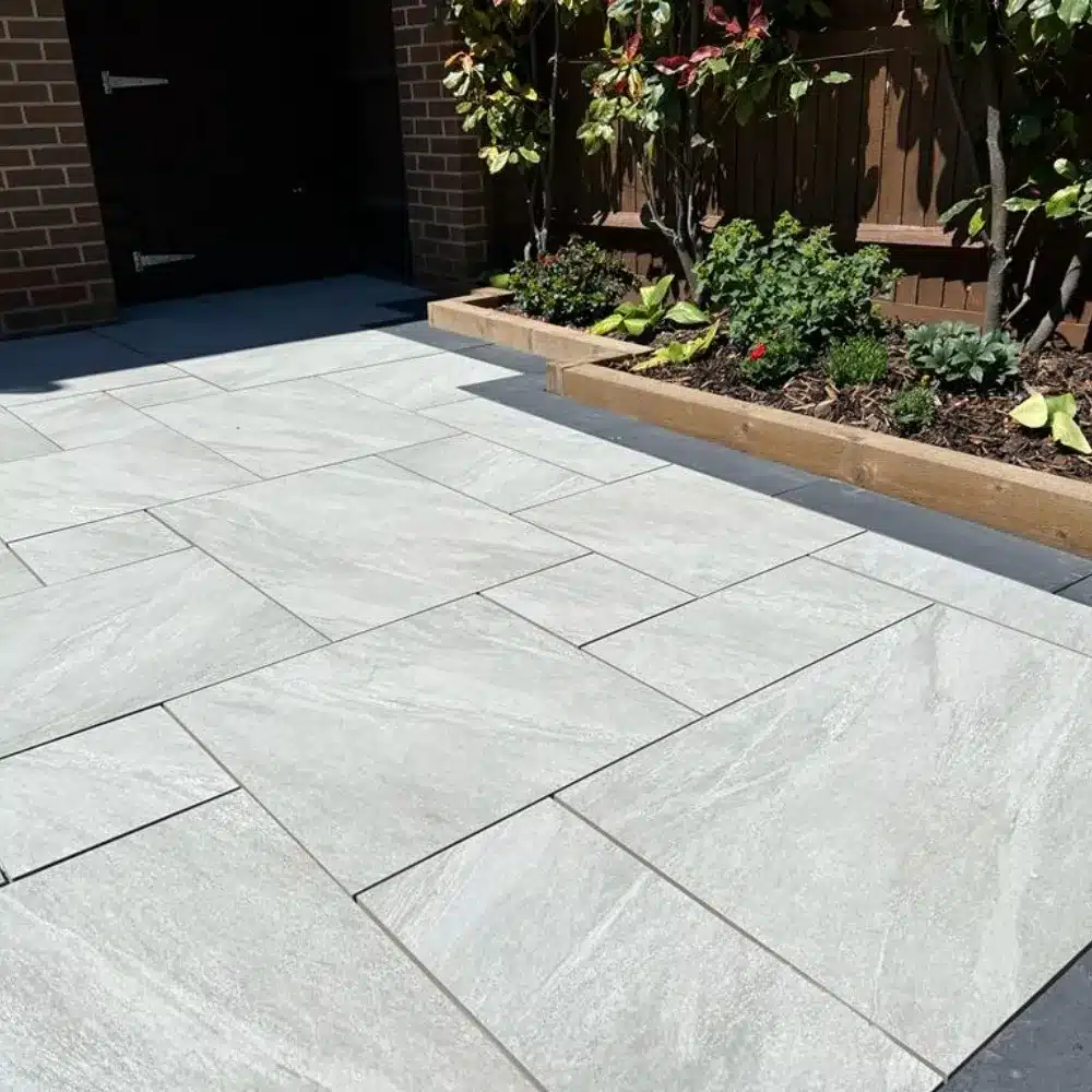 County Light Grey Outdoor Porcelain Paving Tiles Mixed Sizes