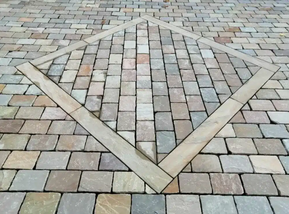 Fossil Mint sandstone cobble setts 100x100mm sample